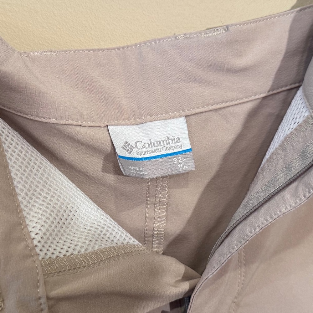 🌷🌷 PRICE ⬇️Columbia Mens 32" waist shorts - Picture 5 of 15